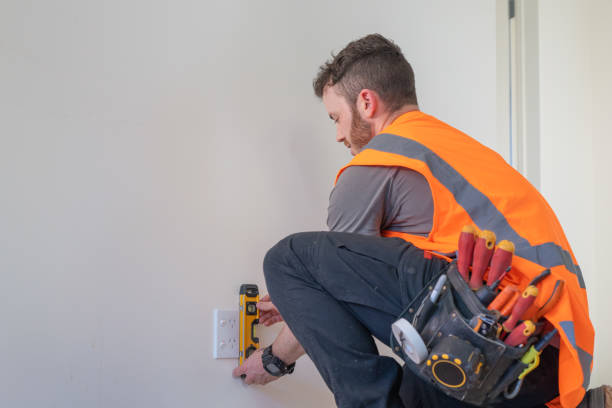 Best Affordable Emergency Electrician  in Centralia, WA